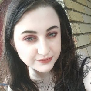 Meet your Posher, Sabrina